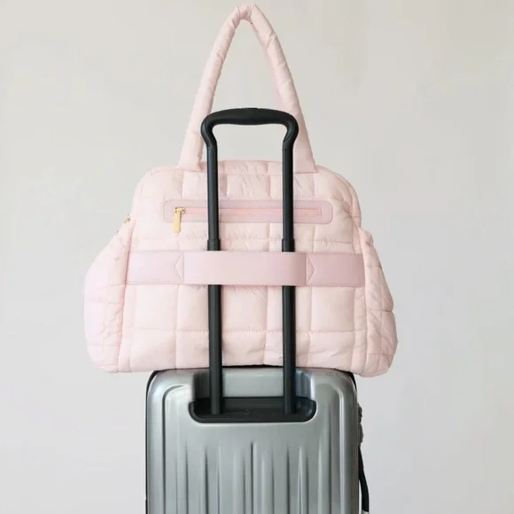 Augustnoa The Weekender Duffle Bag in Baby Pink - Picture 4 of 8
